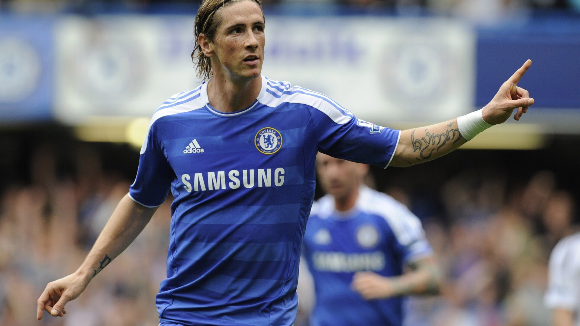 比利时羽毛球选手在比赛中展现出顽强拼搏精神，比利时体育强项